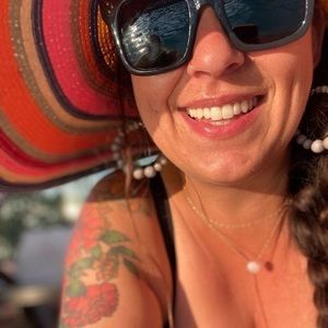 Meet your Posher, Emilie